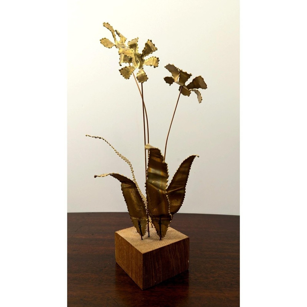 Vintage MCM Brutalist Brass Metal Floral Sculpture Wood Base Handmade Abstract - Picture 3 of 10